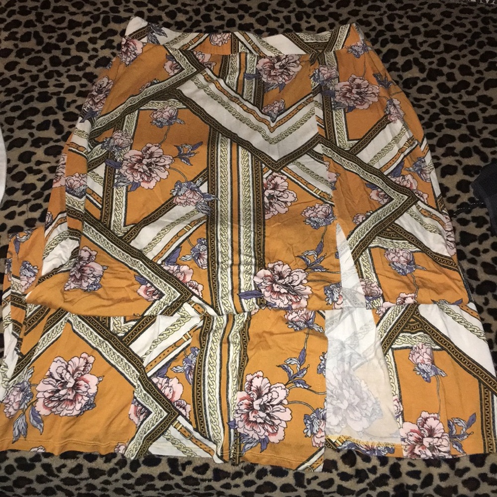 Long cut skirt